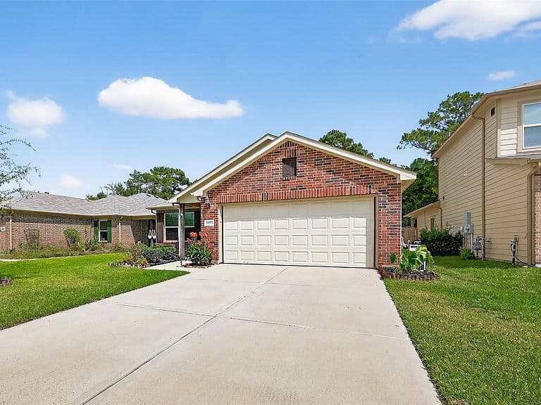 Listing photo 4