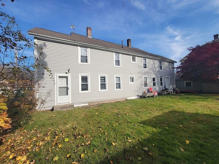 Listing photo 2