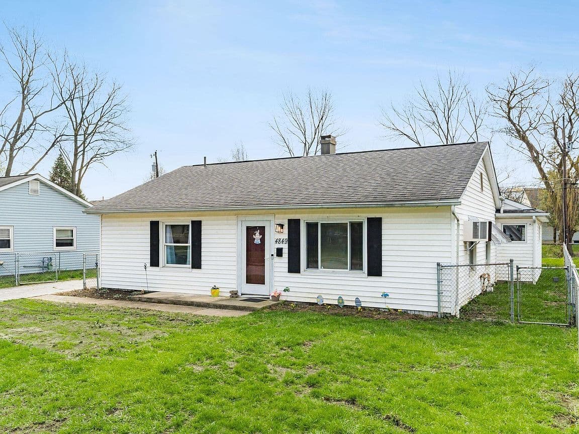 Primary listing photo