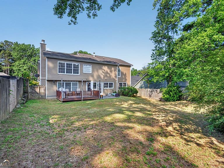 Listing photo 4