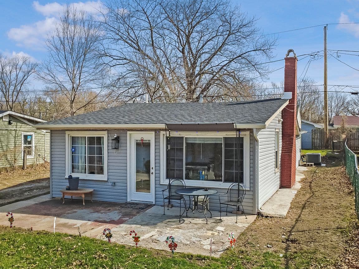 Primary listing photo