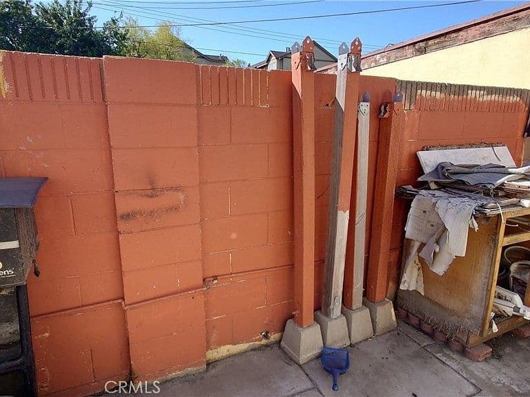 Listing photo 5
