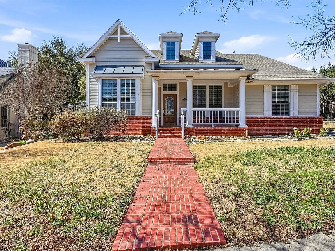 Primary listing photo