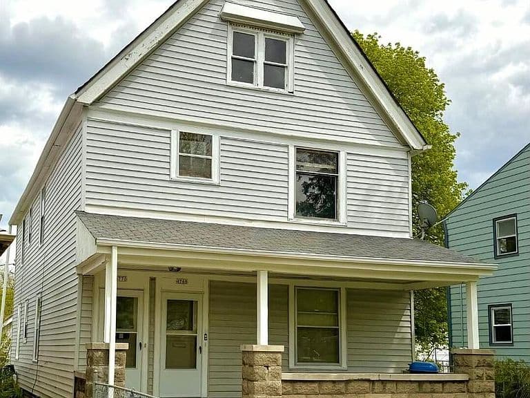 Listing photo
