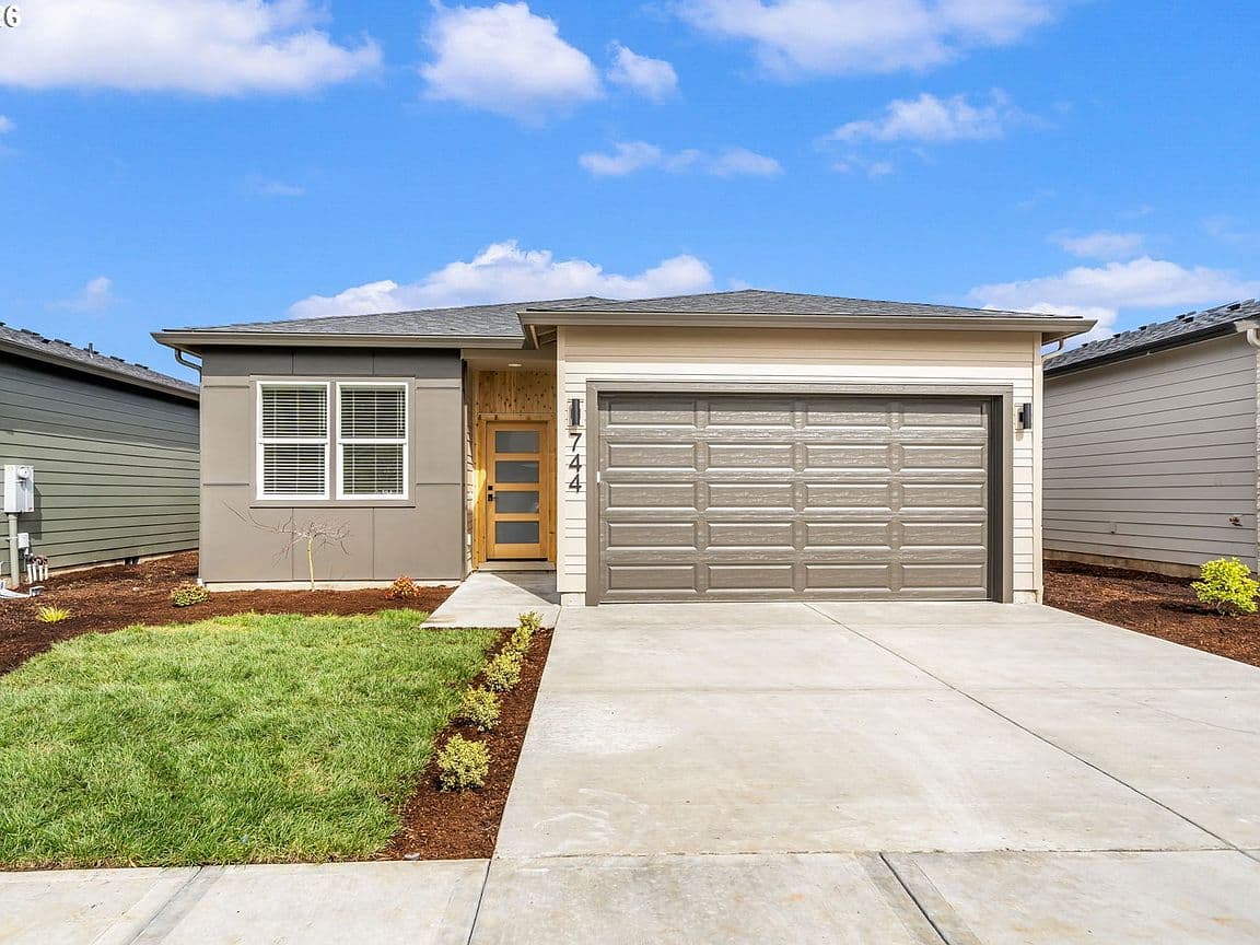 Primary listing photo