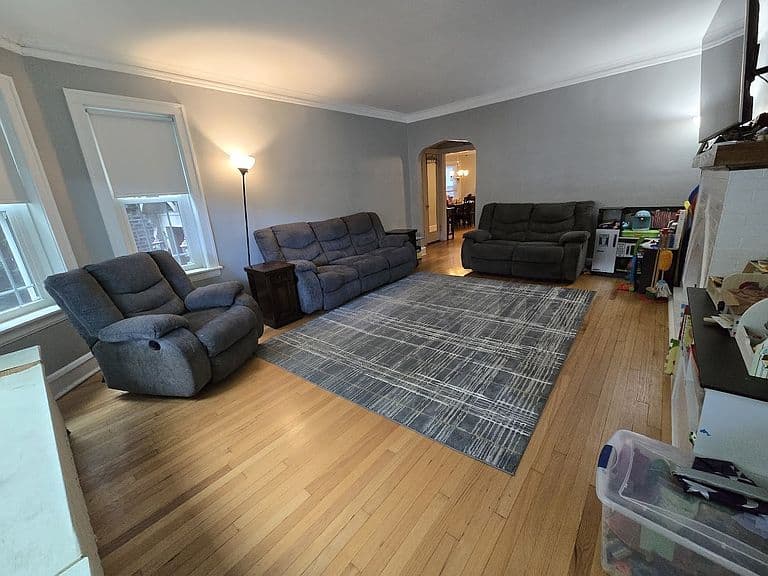 Listing photo 4