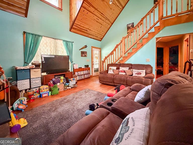 Listing photo 4