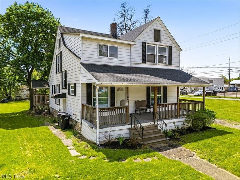 Listing photo 3