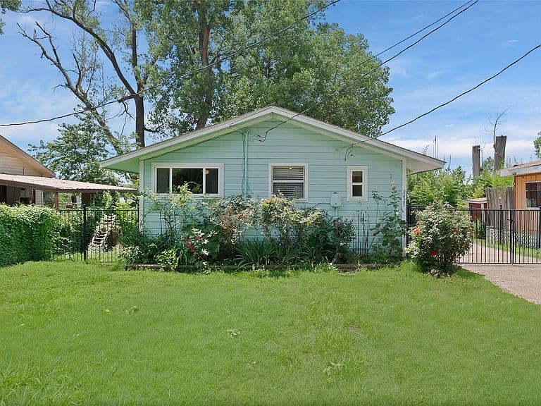 Listing photo 4