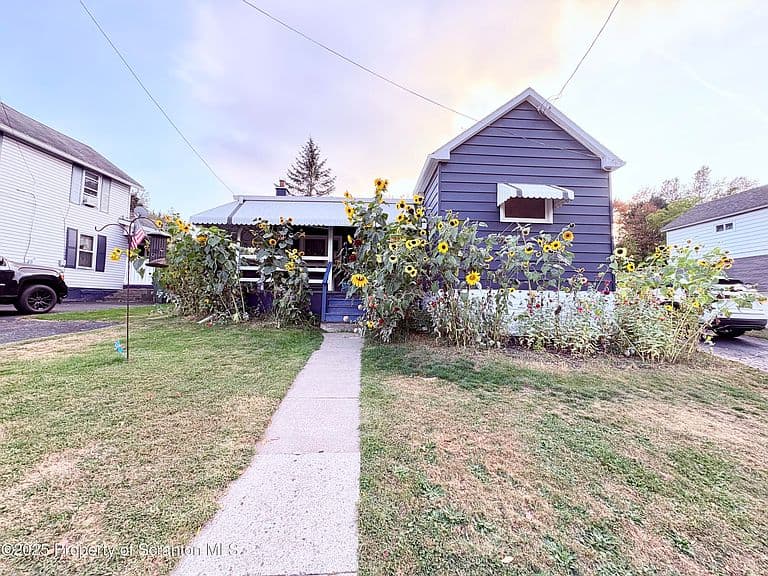 Listing photo