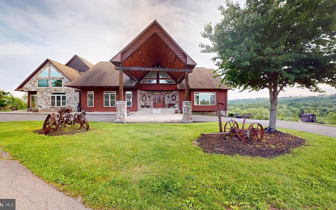 Primary listing photo