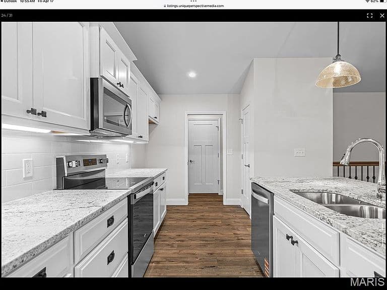 Listing photo 5