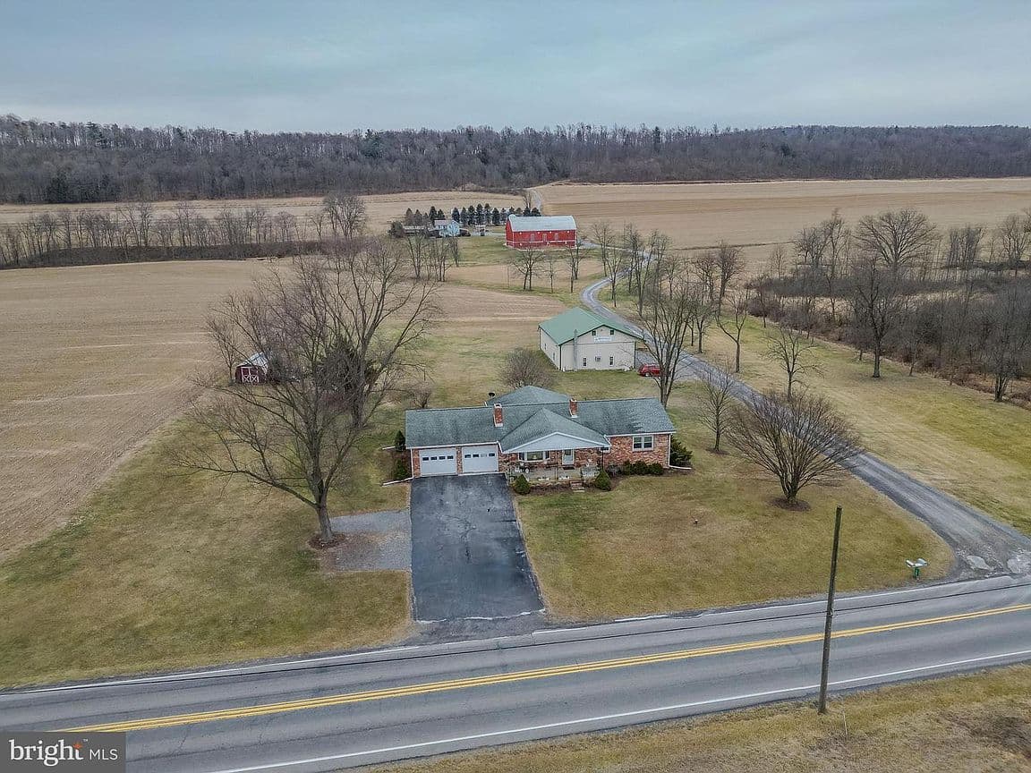 Primary listing photo