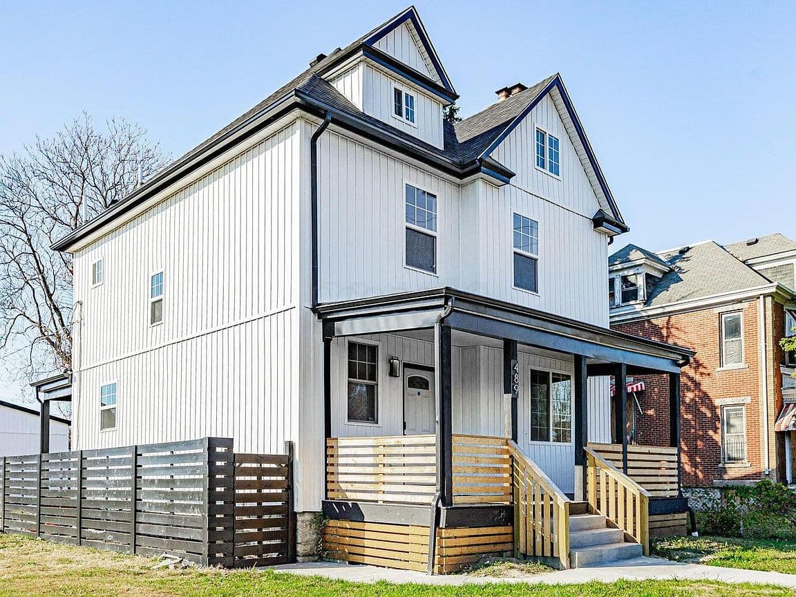 Primary listing photo