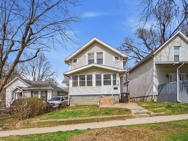 Listing photo 3