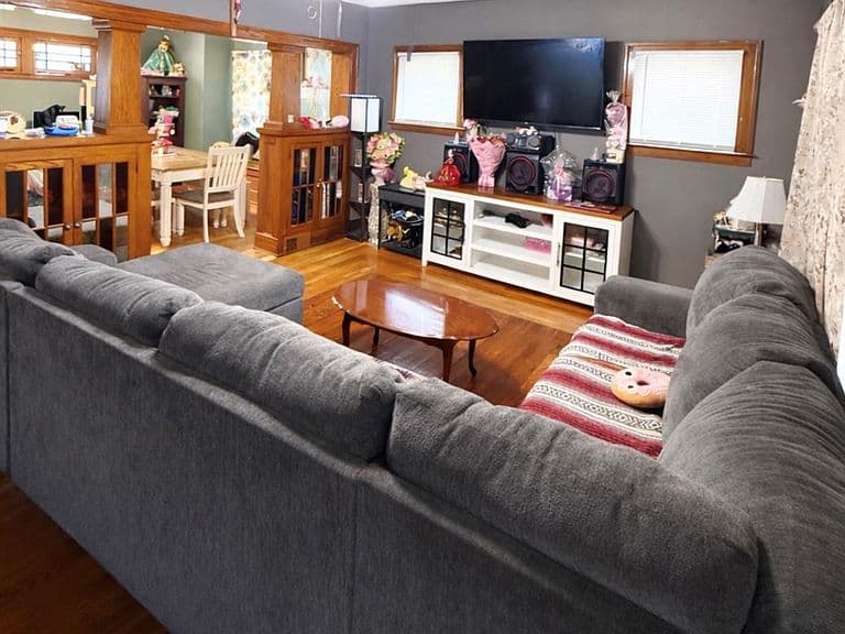 Listing photo 4