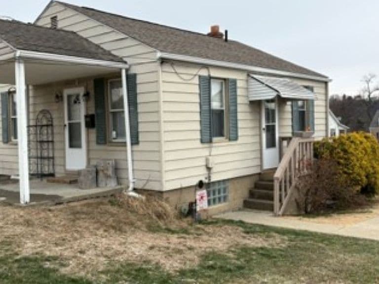 Listing photo 3