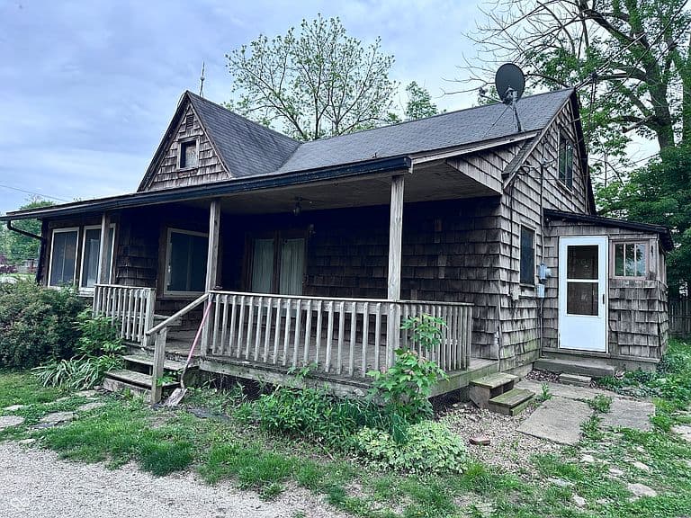 Listing photo 3