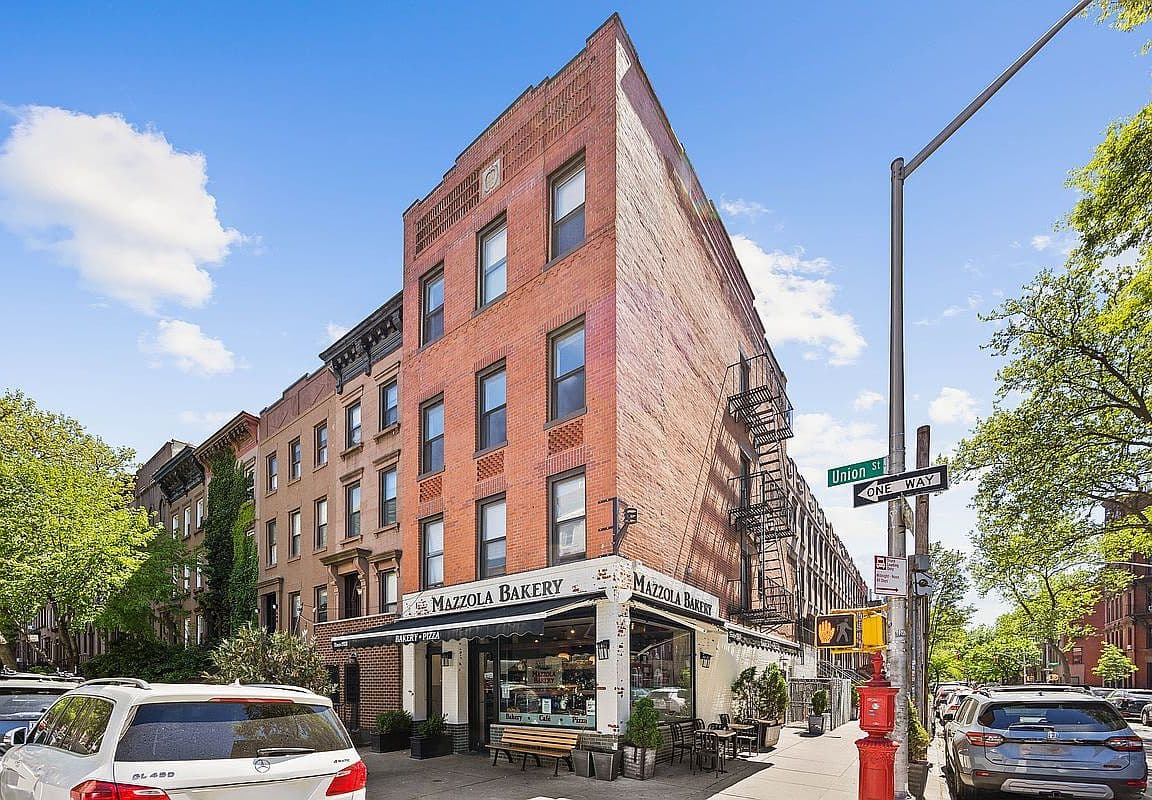 Primary listing photo