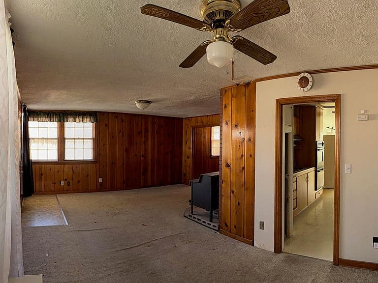 Listing photo 5