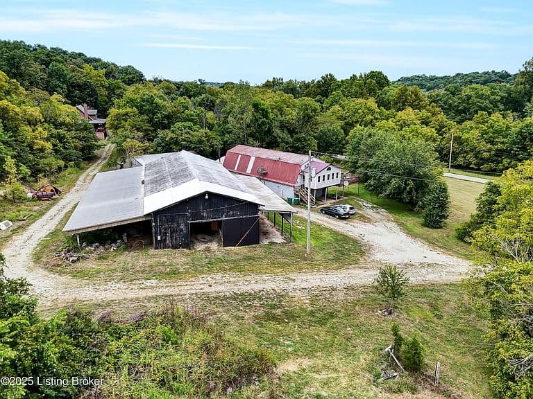 Listing photo 4