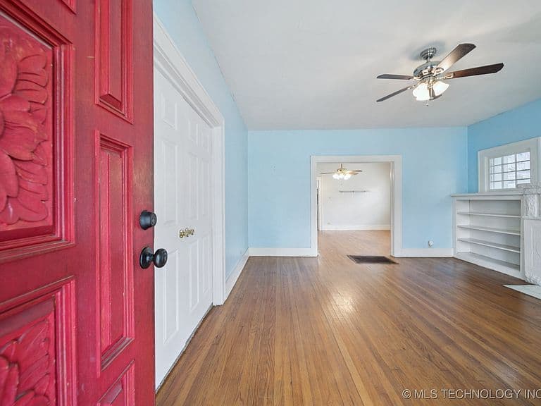 Listing photo 4