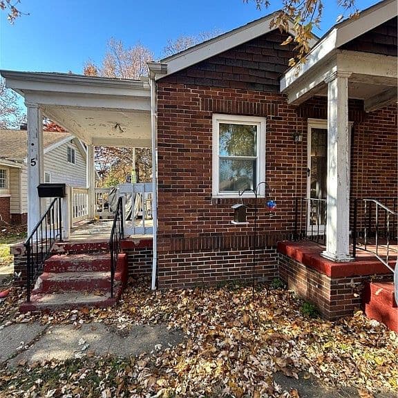 Listing photo 3