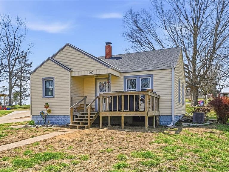 Listing photo 3