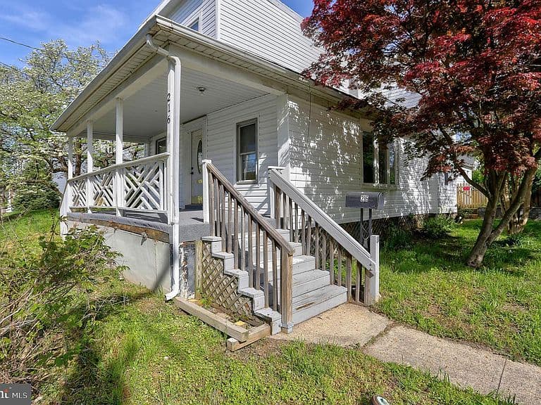 Listing photo 4