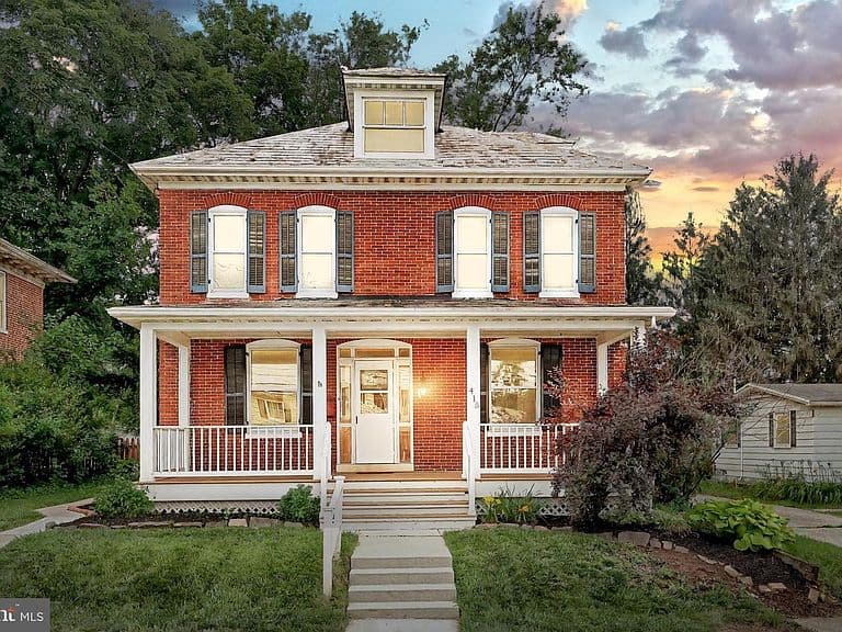 Listing photo 4