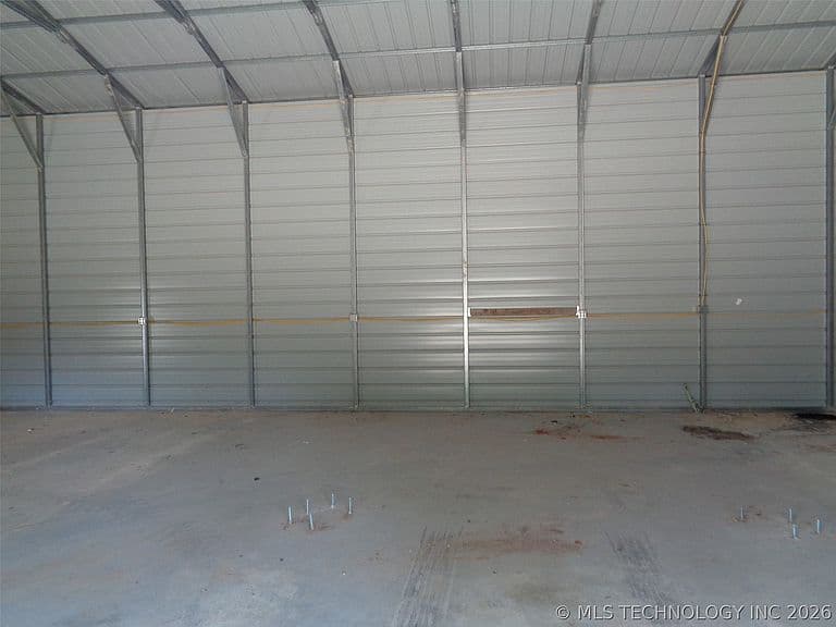 Listing photo 5