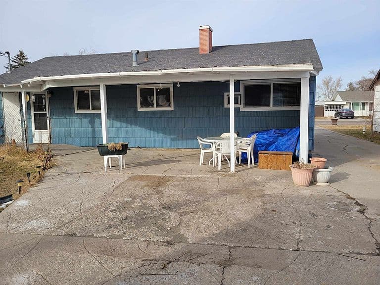 Listing photo 5