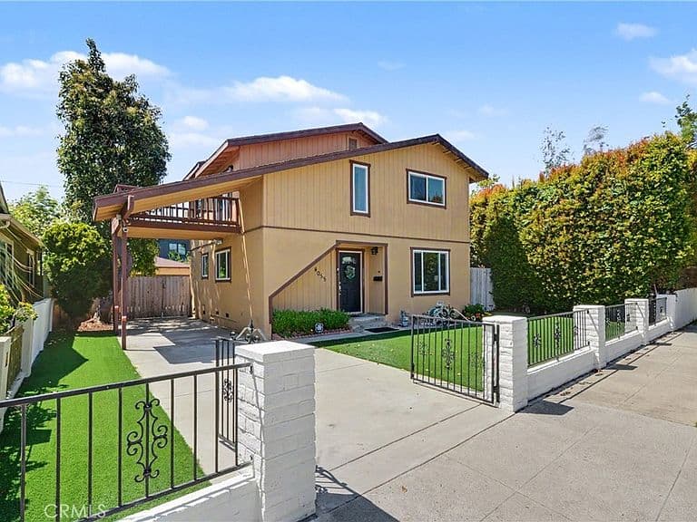 Listing photo 3