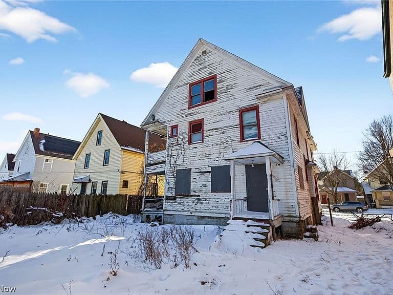 Listing photo 4