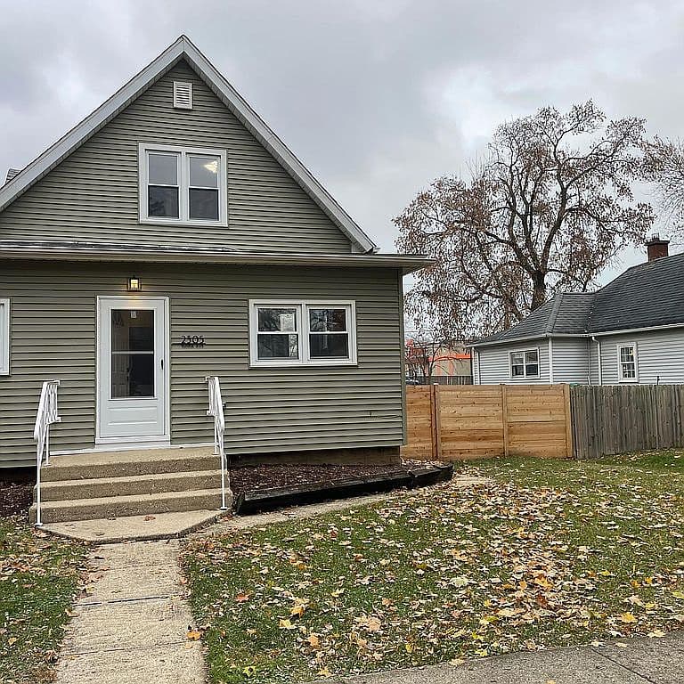 Primary listing photo