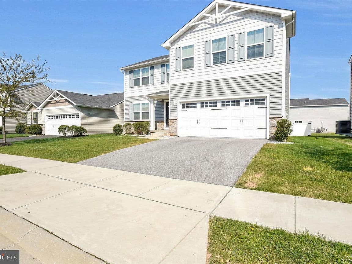 Primary listing photo