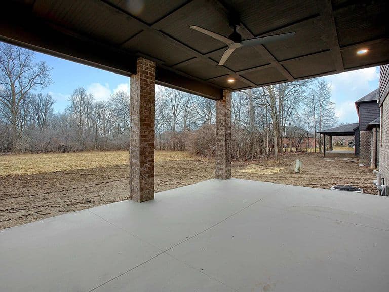 Listing photo 5