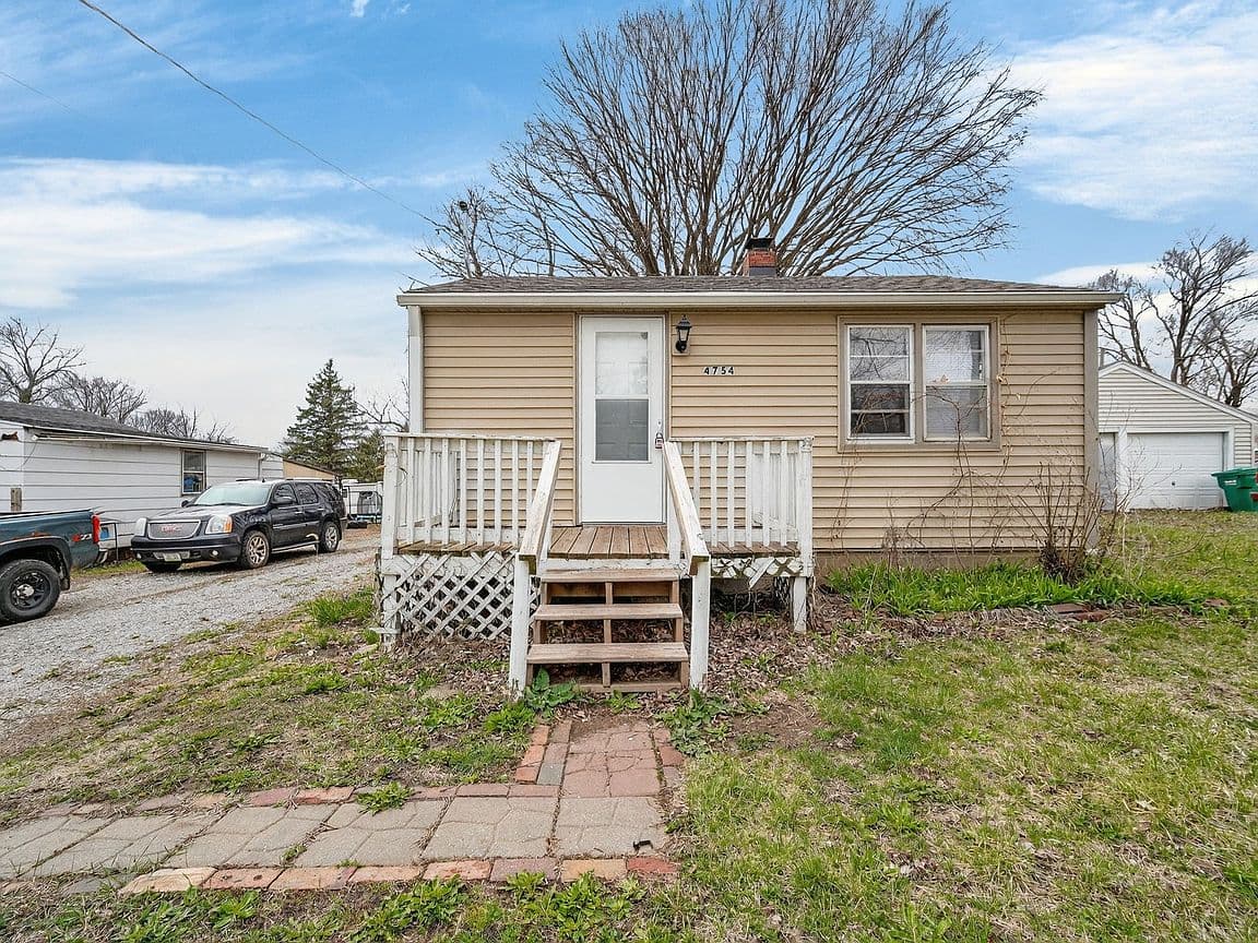 Primary listing photo