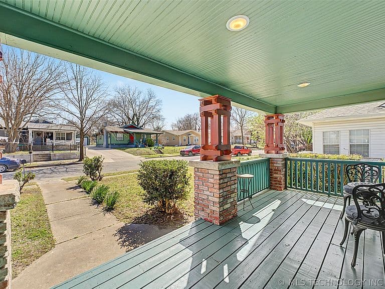 Listing photo 4