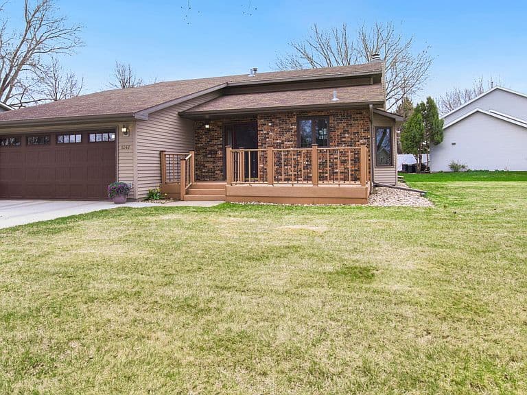 Listing photo 4