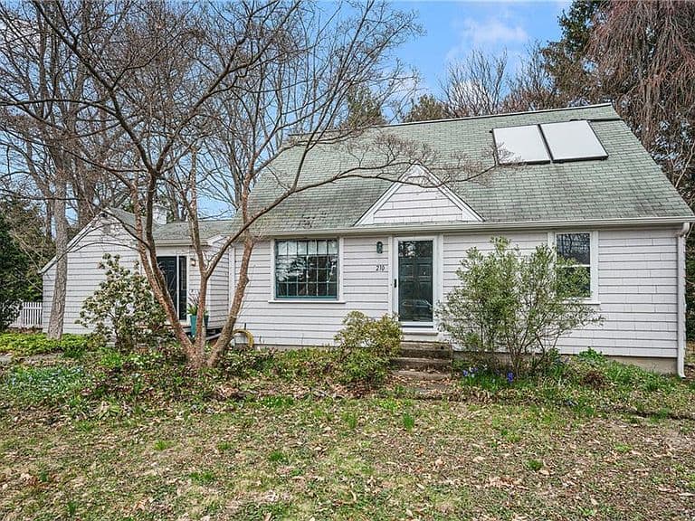 Listing photo 5