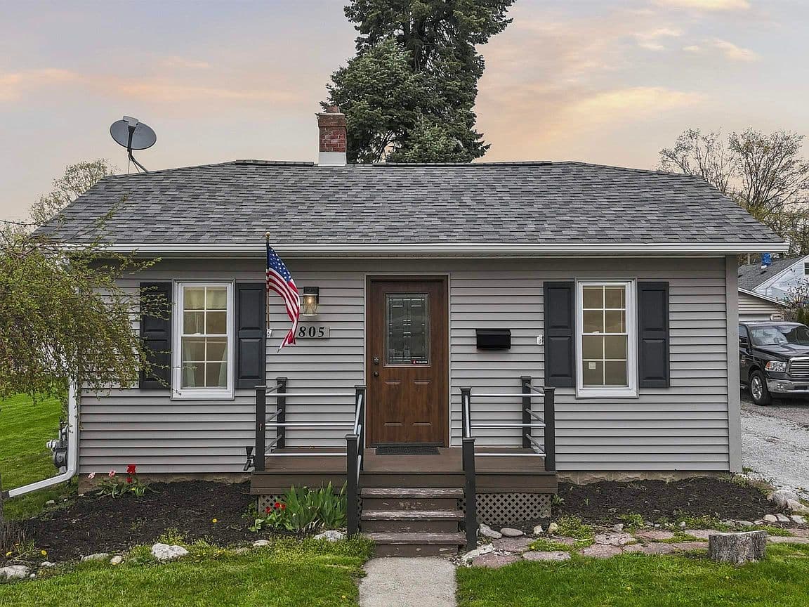 Primary listing photo