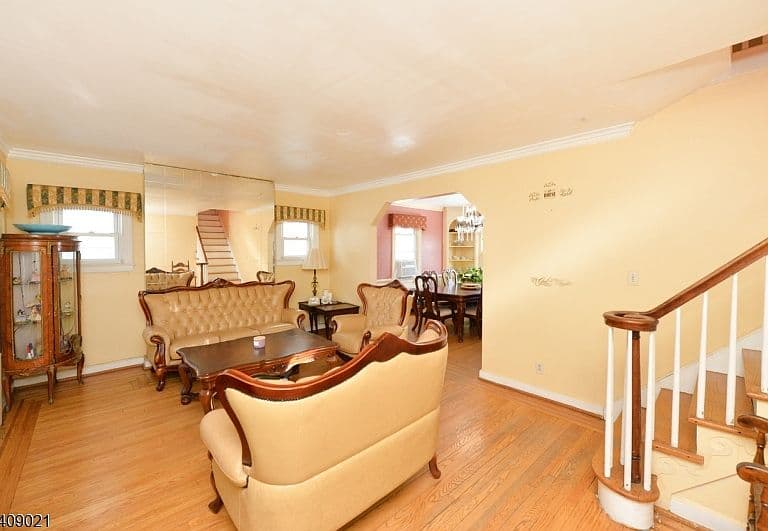 Listing photo 4