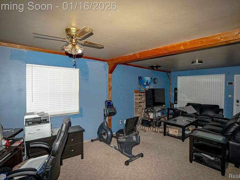 Listing photo 5