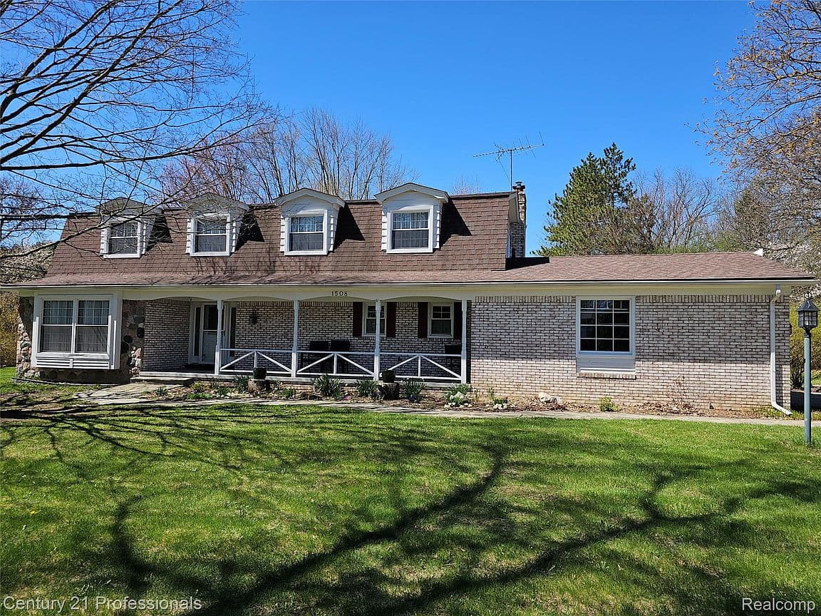 Primary listing photo