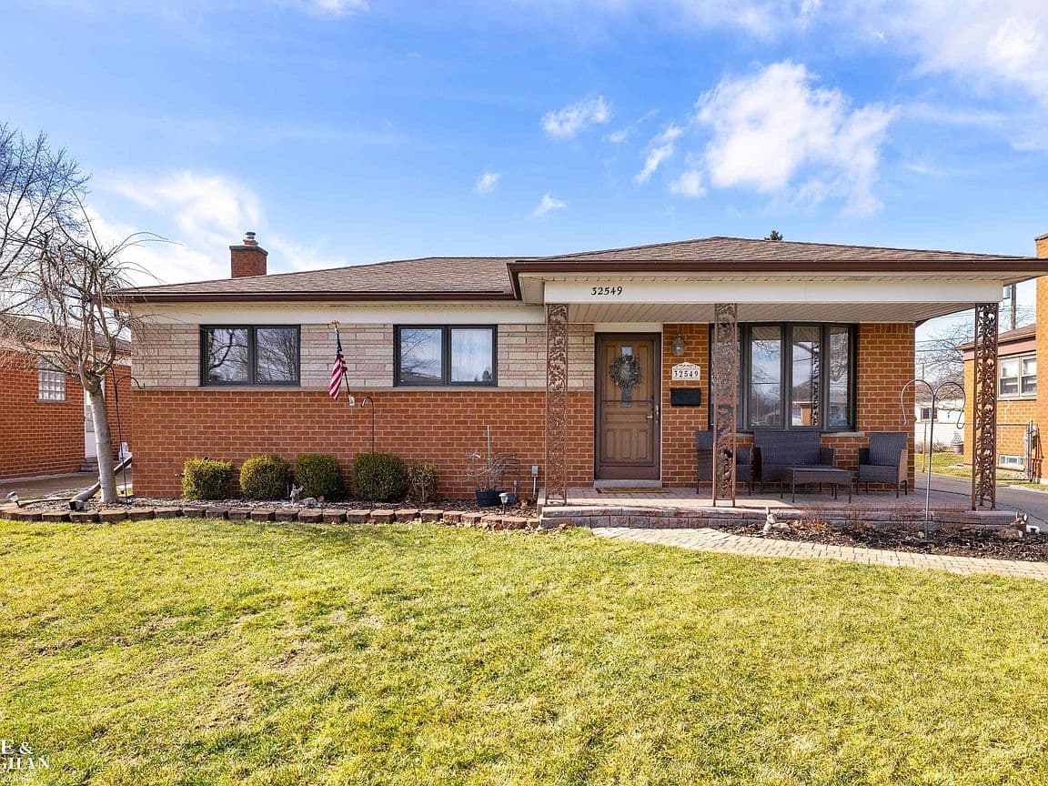 Primary listing photo