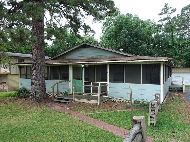 Listing photo