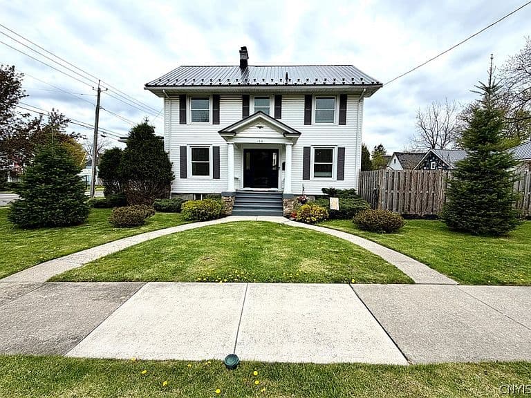 Listing photo
