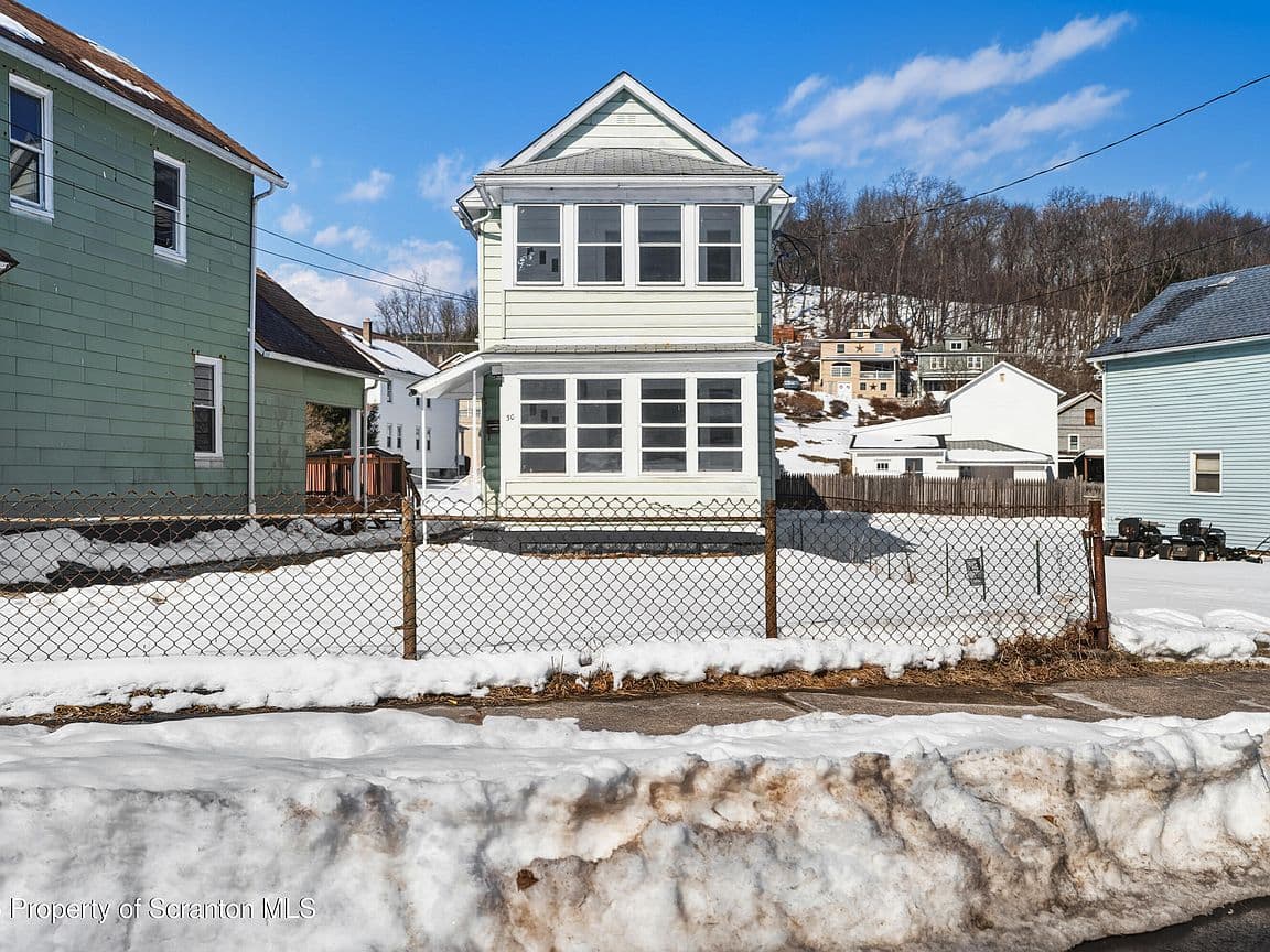 Primary listing photo