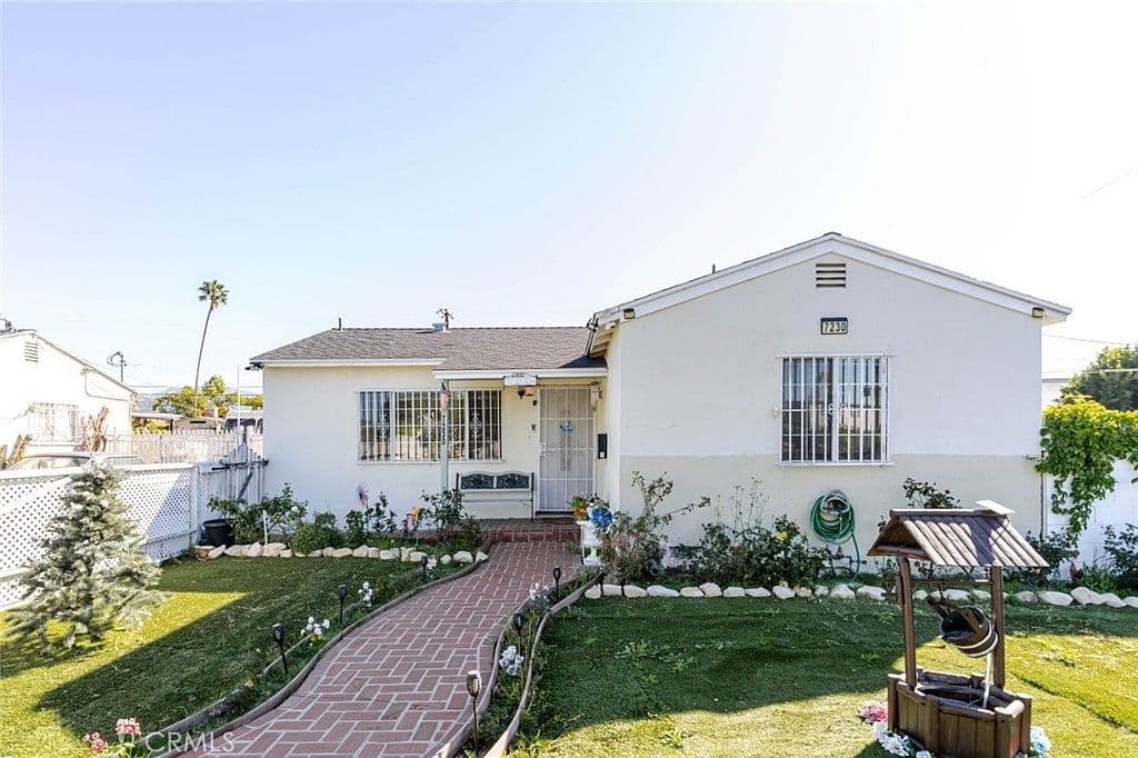 Primary listing photo